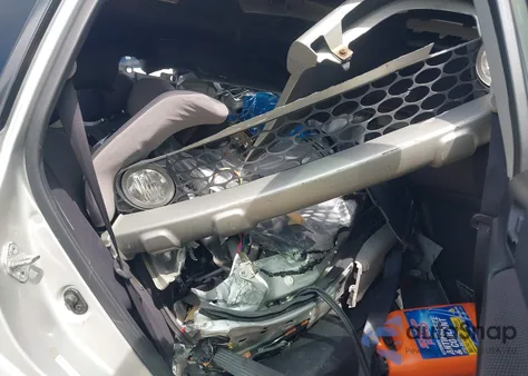 2004 Toyota Matrix Xr from USA, damaged, VIN 2T1LR32E44C187459